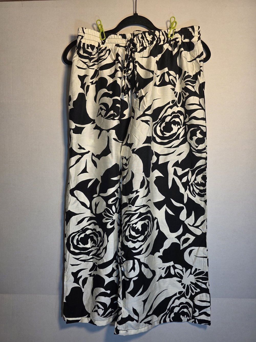 Mlle Gabrielle Black & White Floral Wide-Leg Drawstring Pants